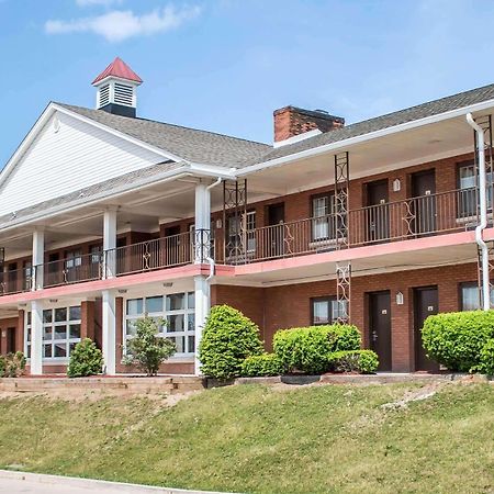 Econo Lodge Williamsport Kültér fotó
