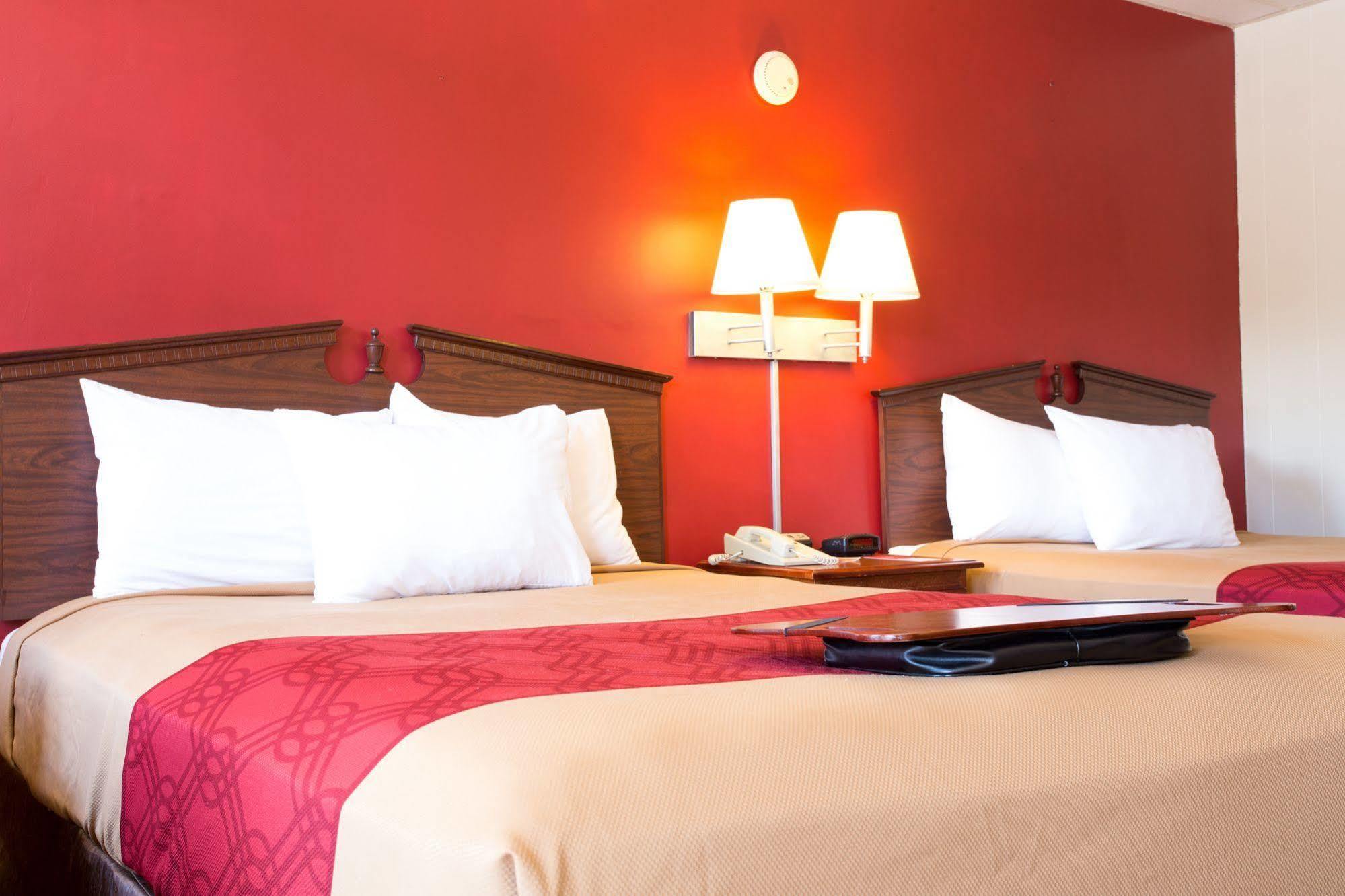 Econo Lodge Williamsport Kültér fotó